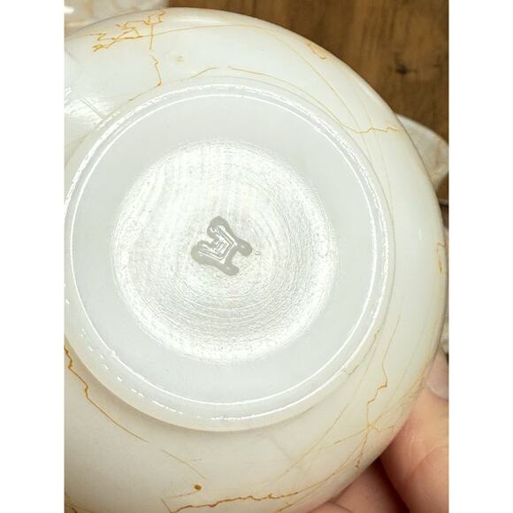 Vintage Hazel Atlas Milk Glass Butterscotch Spaghetti String Drizzle 6 Tea Cups - Picture 7 of 8